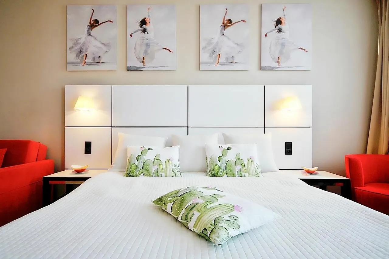 Diwa Hotel: Private Apartment in Kolobrzeg Resort Area with AC and Parking Poland