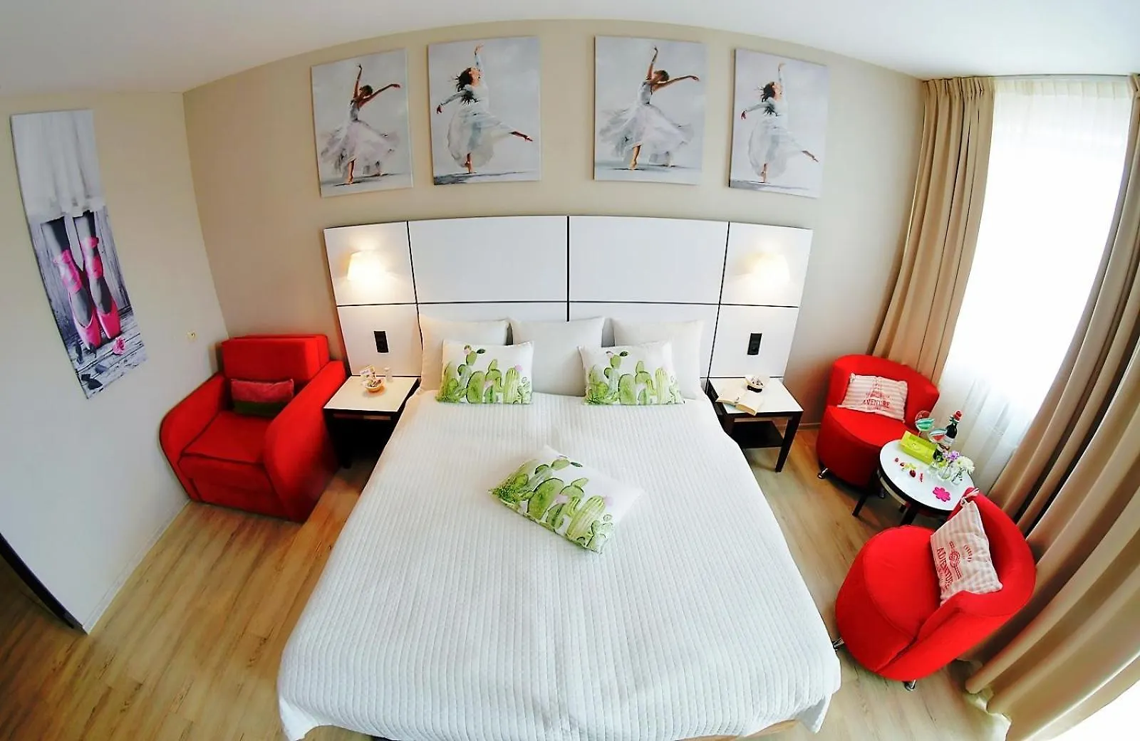 Diwa Hotel: Private Apartment in Kolobrzeg Resort Area with AC and Parking