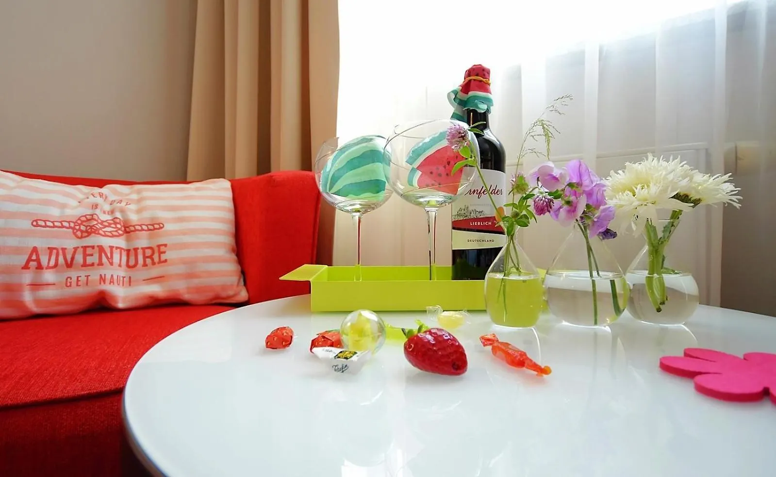 Diwa Hotel: Private Apartment in Kolobrzeg Resort Area with AC and Parking